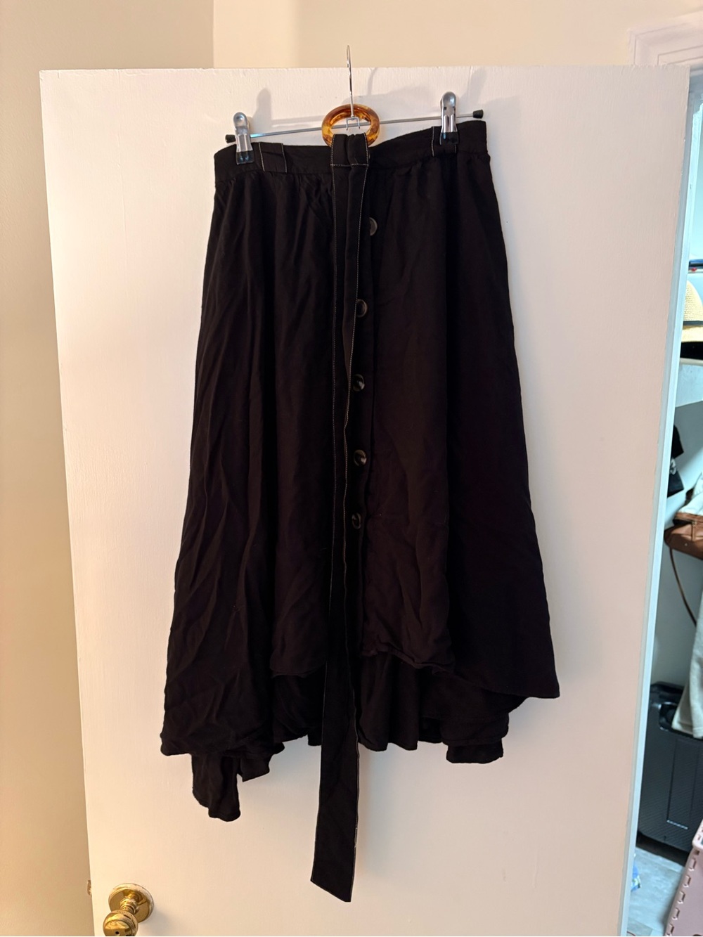 Lulu’s High-Low Black Button-Front Midi Skirt - Picture 3 of 3